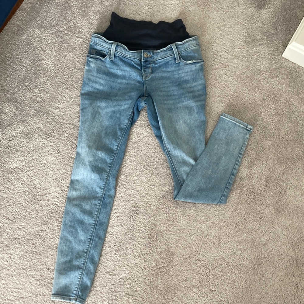 Old Navy Maternity Rockstar Skinny Jeans